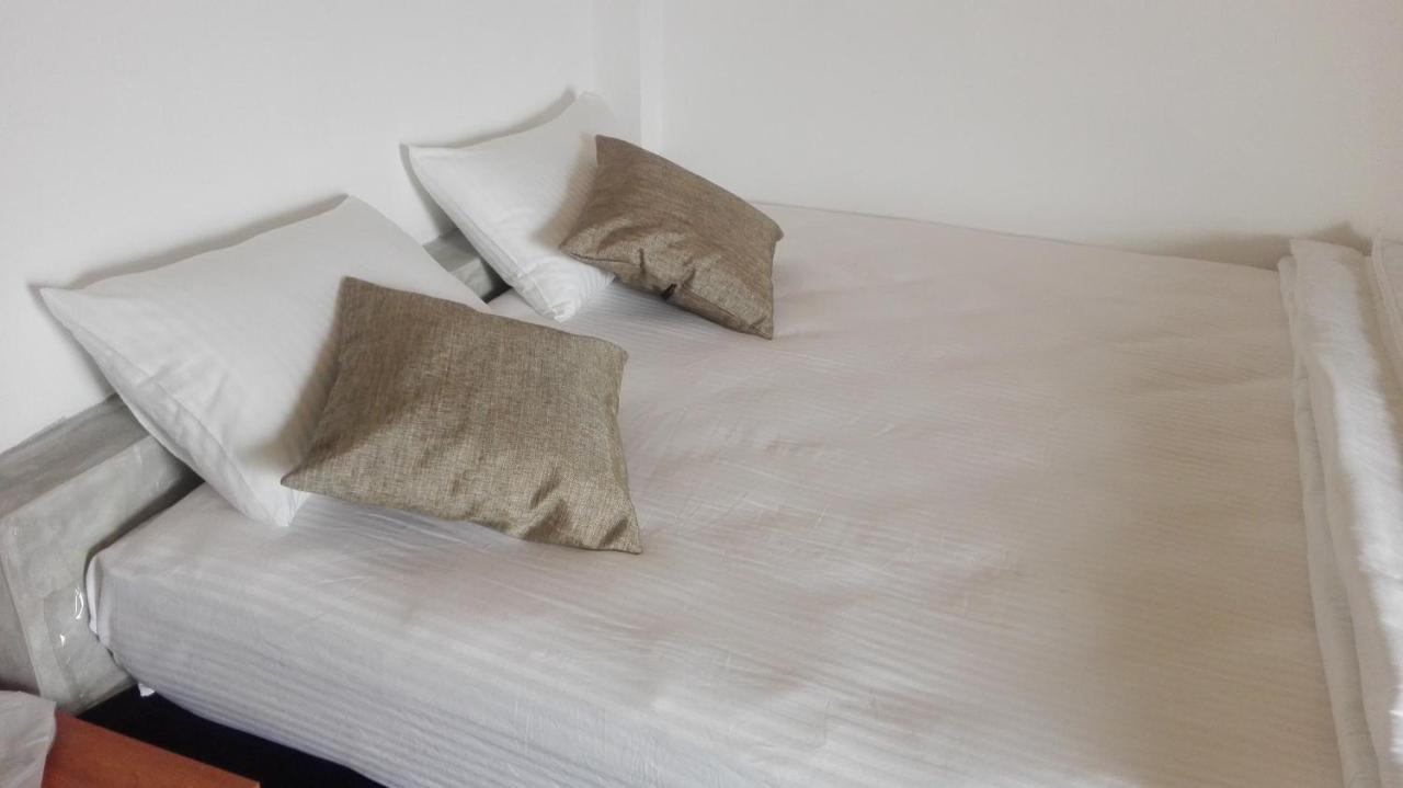 Mango Roots Apartment Gampaha Ngoại thất bức ảnh